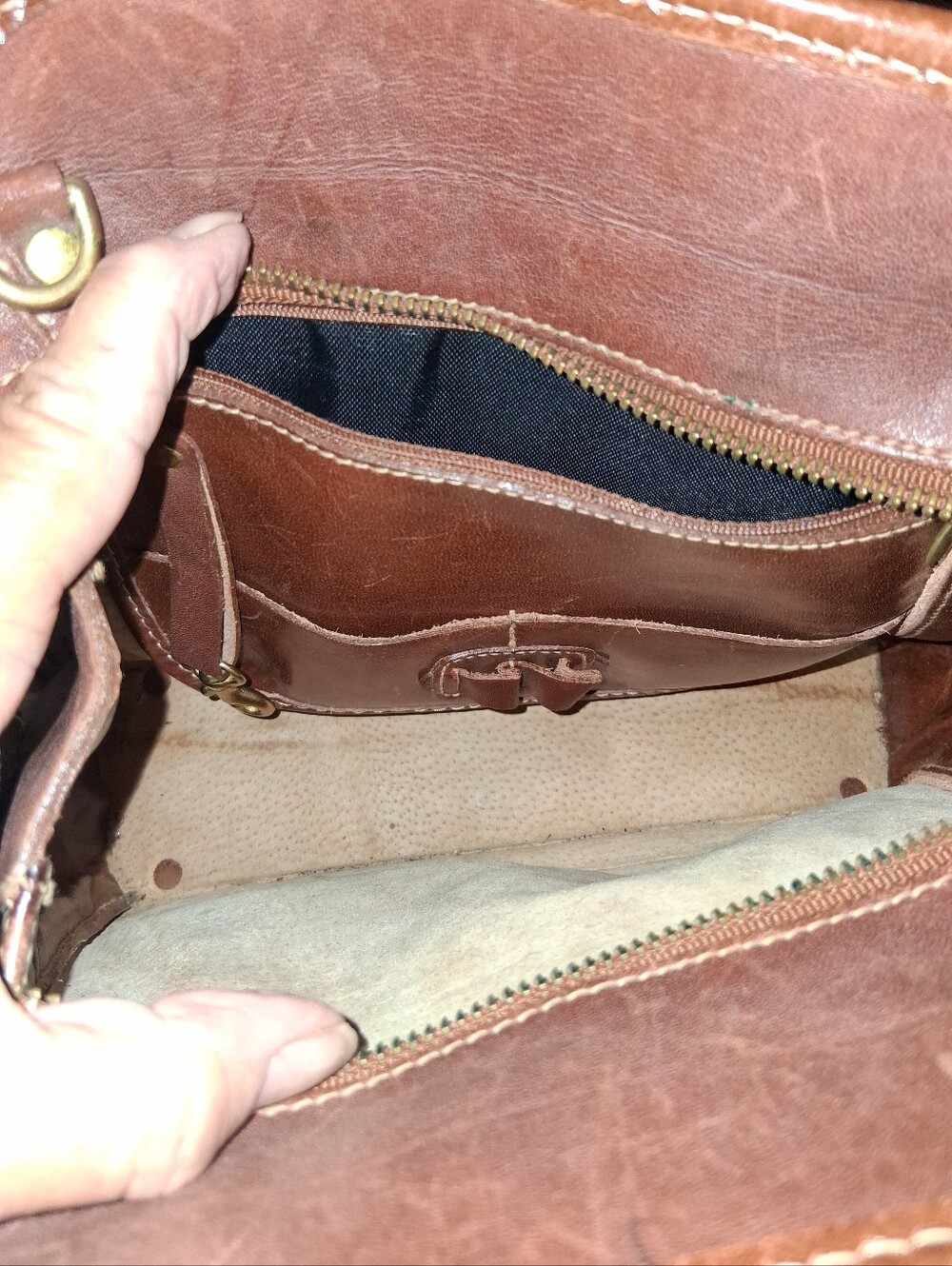 Leather Gator Hand Bag Brahmns - Picture 4 of 6